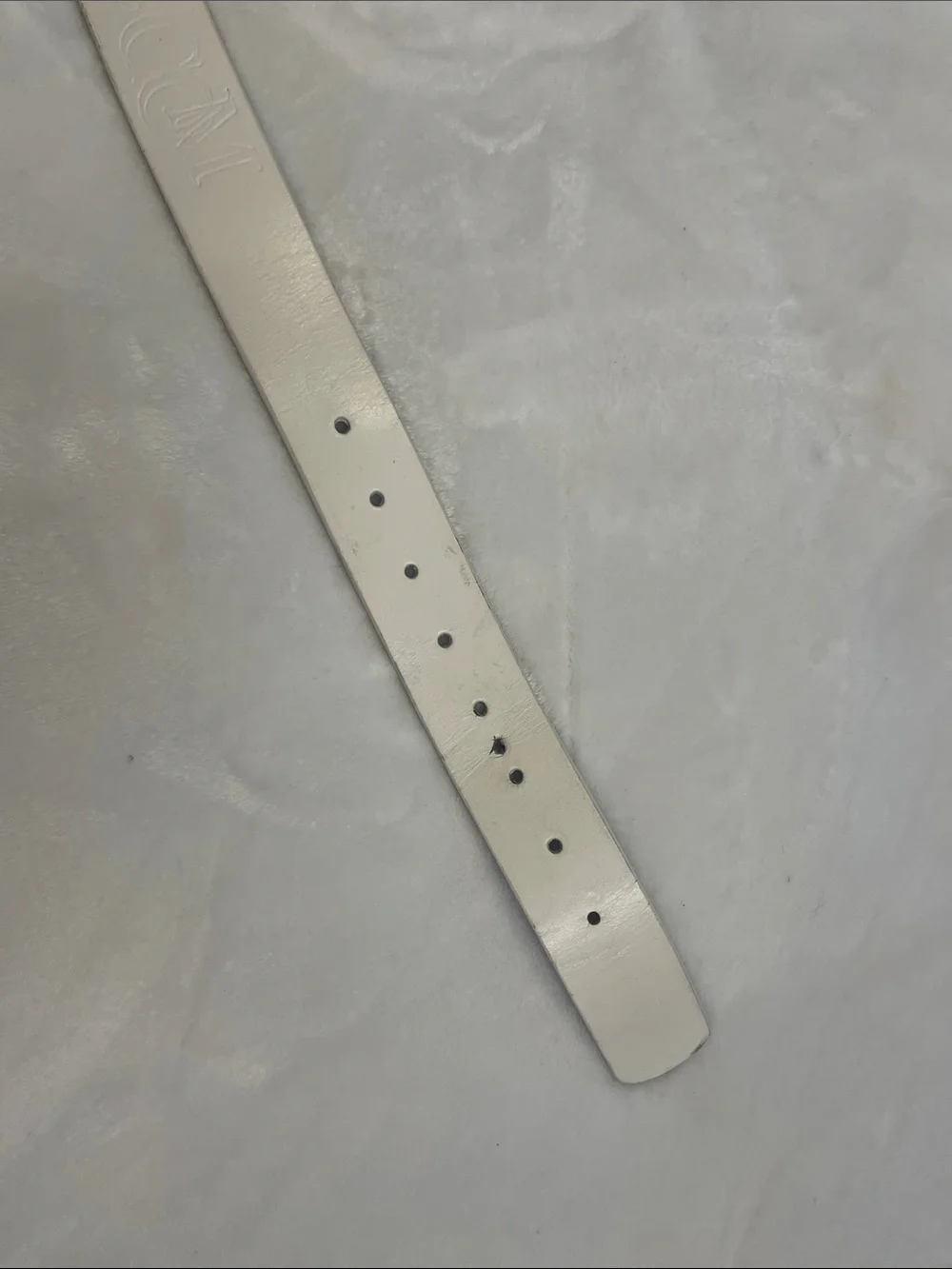 Volcom Men's Half Stone White Leather Belt with Logo Buckle - Picture 3 of 12